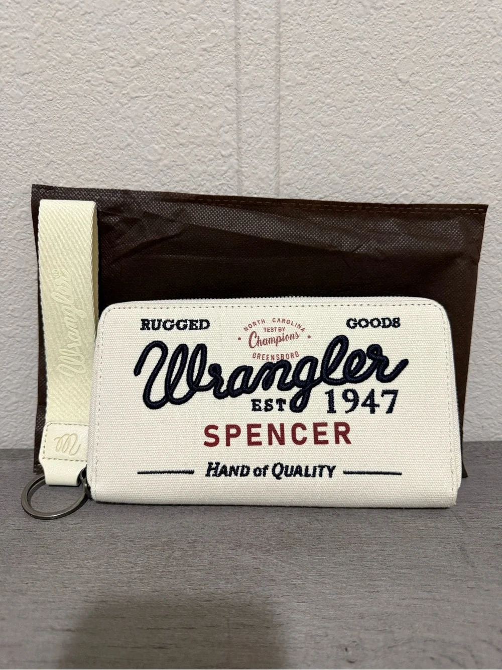 Wrangler White Canvas Spencer Zip Wallet with Removable Wrist Strap